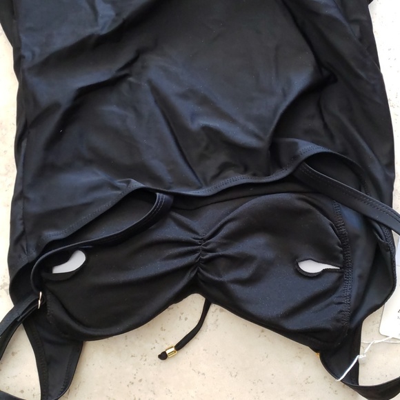 Bathing suit - Picture 3 of 4